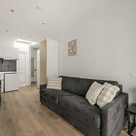 Le Cloud - Centre - Metro 5 - Wifi - 2 Prs Apartment