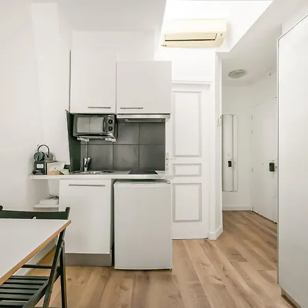 Apartment Le Cloud - Centre - Metro 5 - Wifi - 2 Prs